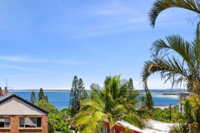 Cheltenham Unit 4, Caloundra